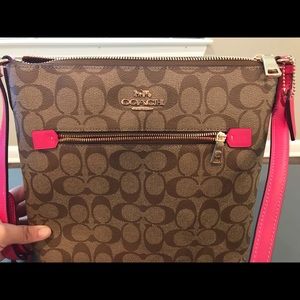 COACH ROWAN FILE BAG IN SIGNATURE CANVAS NWT LEATHER